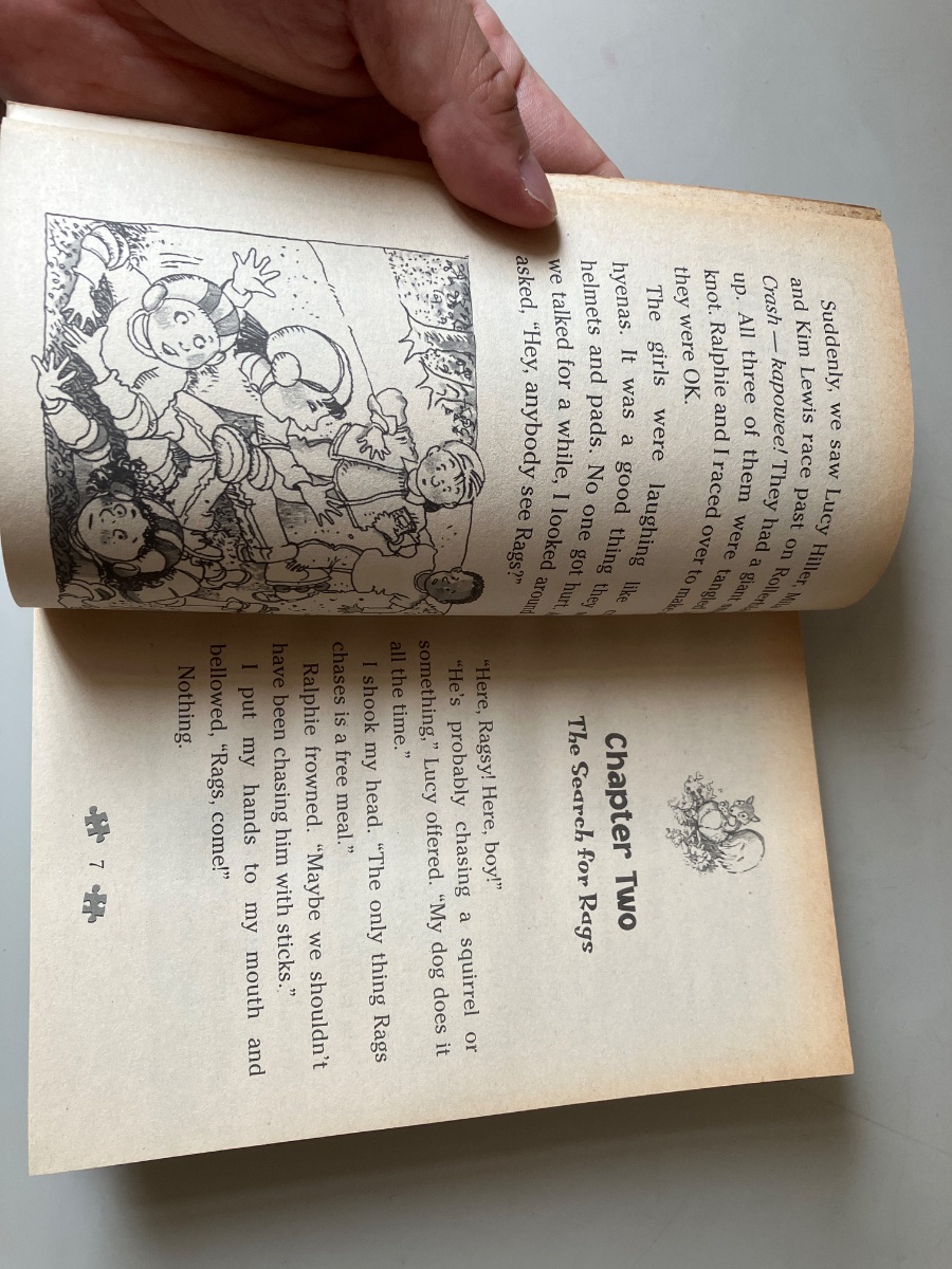 A JIGSAW JONES MYSTERY The Case of the Runaway Dog listing photo 2